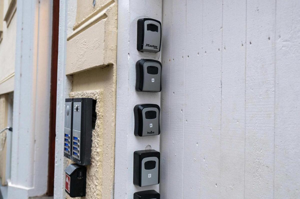 Freshly Renovated For 6 People Apartment *