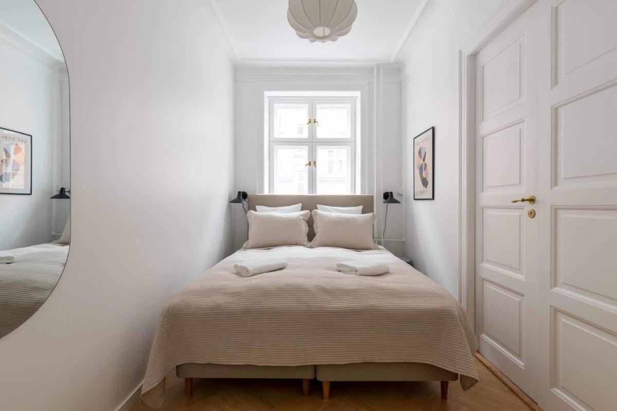 Freshly Renovated Flat For 6 People Apartment