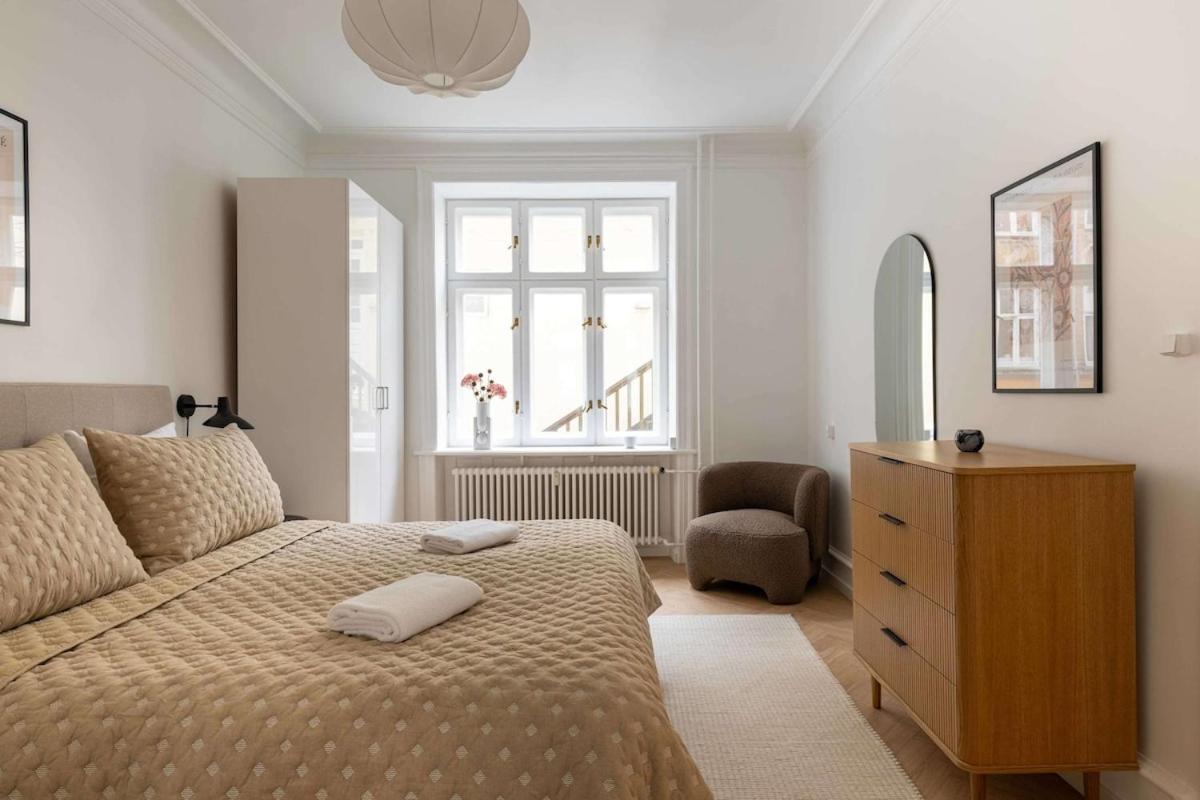 Freshly Renovated Flat For 6 People Apartment *